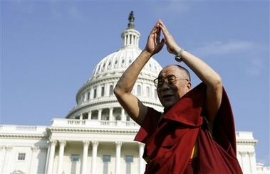 capt6792d3d4f8e145b3b9b0c182747d8c8faptopix_us_dalai_lama_dcev105.jpg